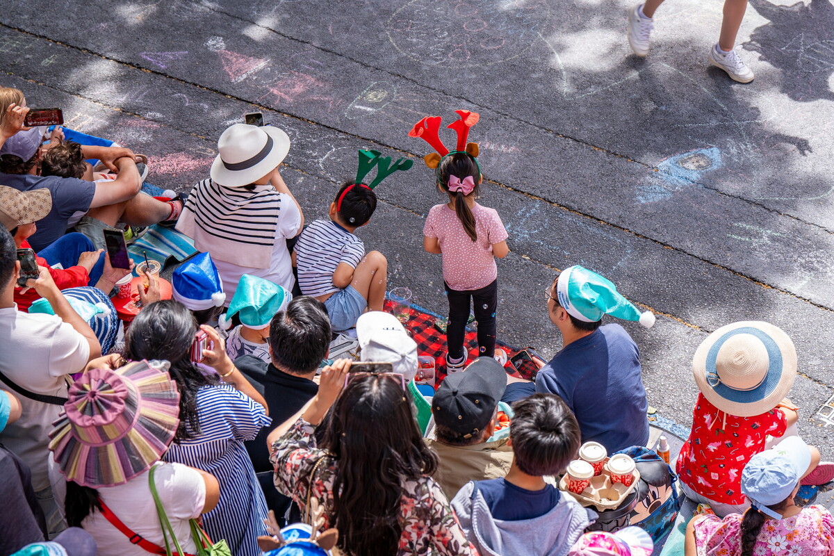 FrankieTheCreative-AdelaidePhotographer-NationalPharmaciesChristmasPageant2024-01410.jpg