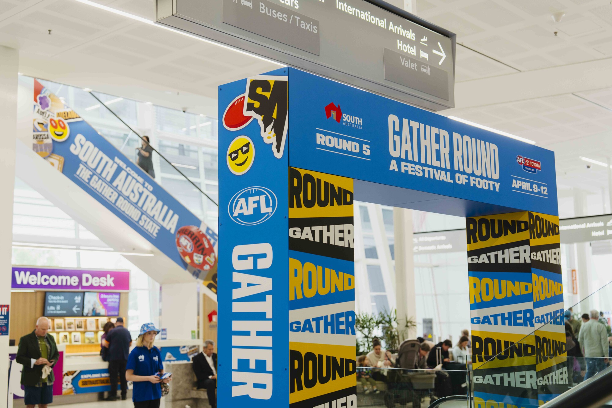 GatherRound26_AirportDressing_LowRes-54.jpg