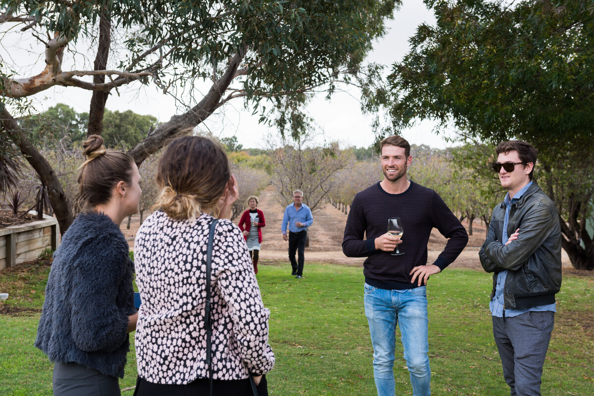 TA 20180415 01 New Moon Orchard Party - Daniel Purvis_DSC4002.jpg